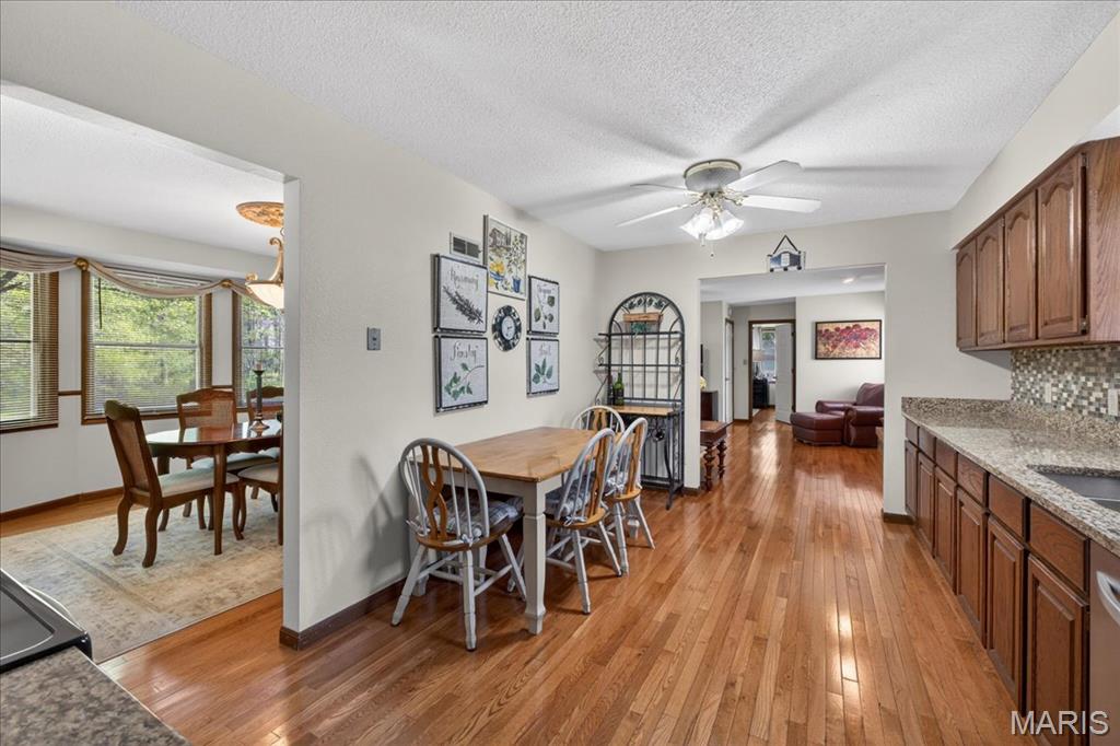 411 John Henry Road Belleville, IL 62220 - Photo 15 of 49