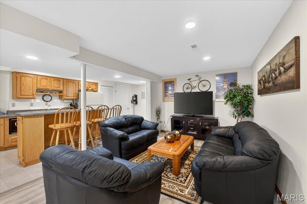 411 John Henry Road Belleville, IL 62220 - Photo 29 of 49