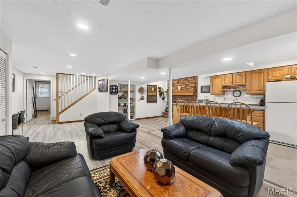 411 John Henry Road Belleville, IL 62220 - Photo 30 of 49