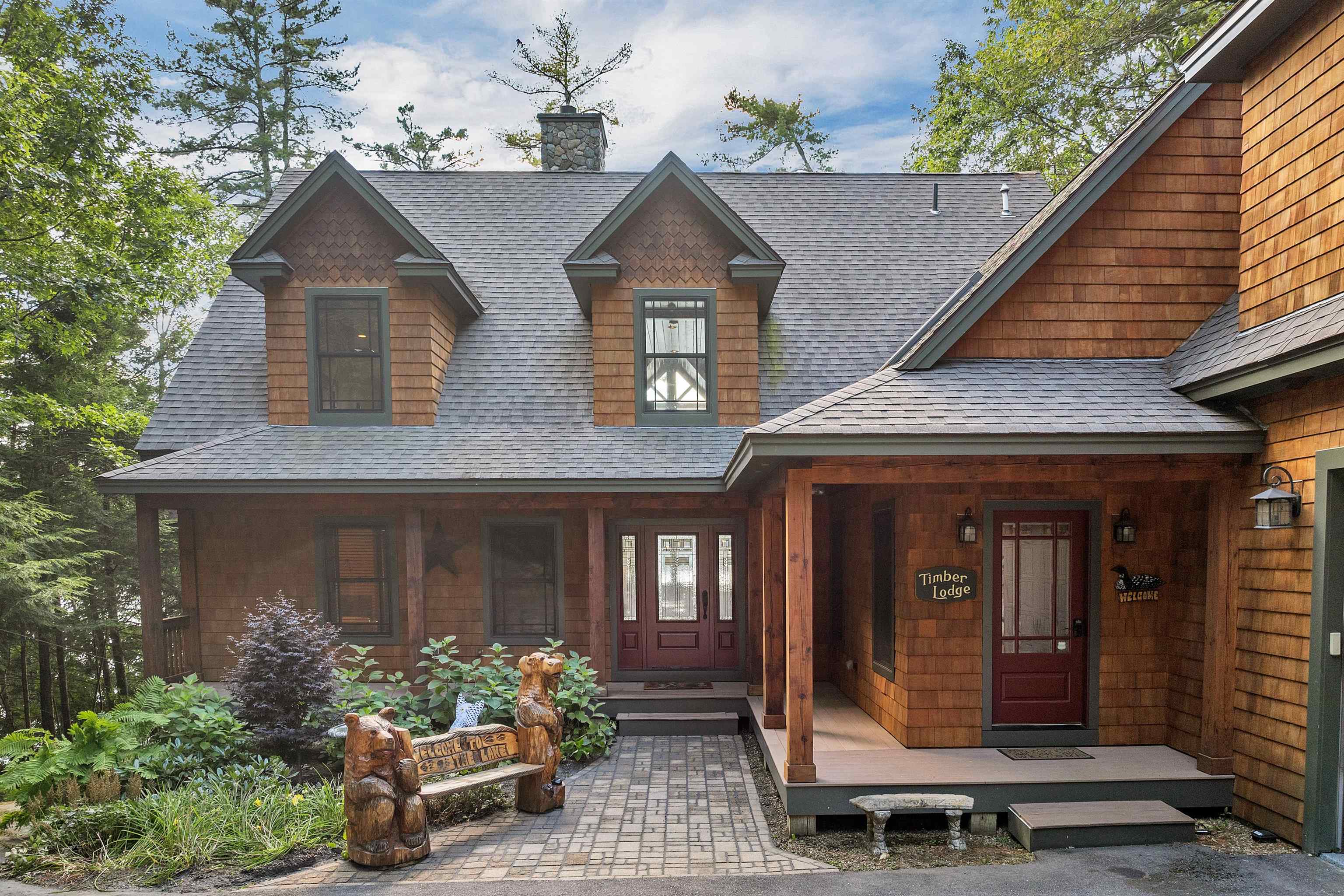 81 Timberlane P Wolfeboro, NH 03894 - Photo 2 of 60