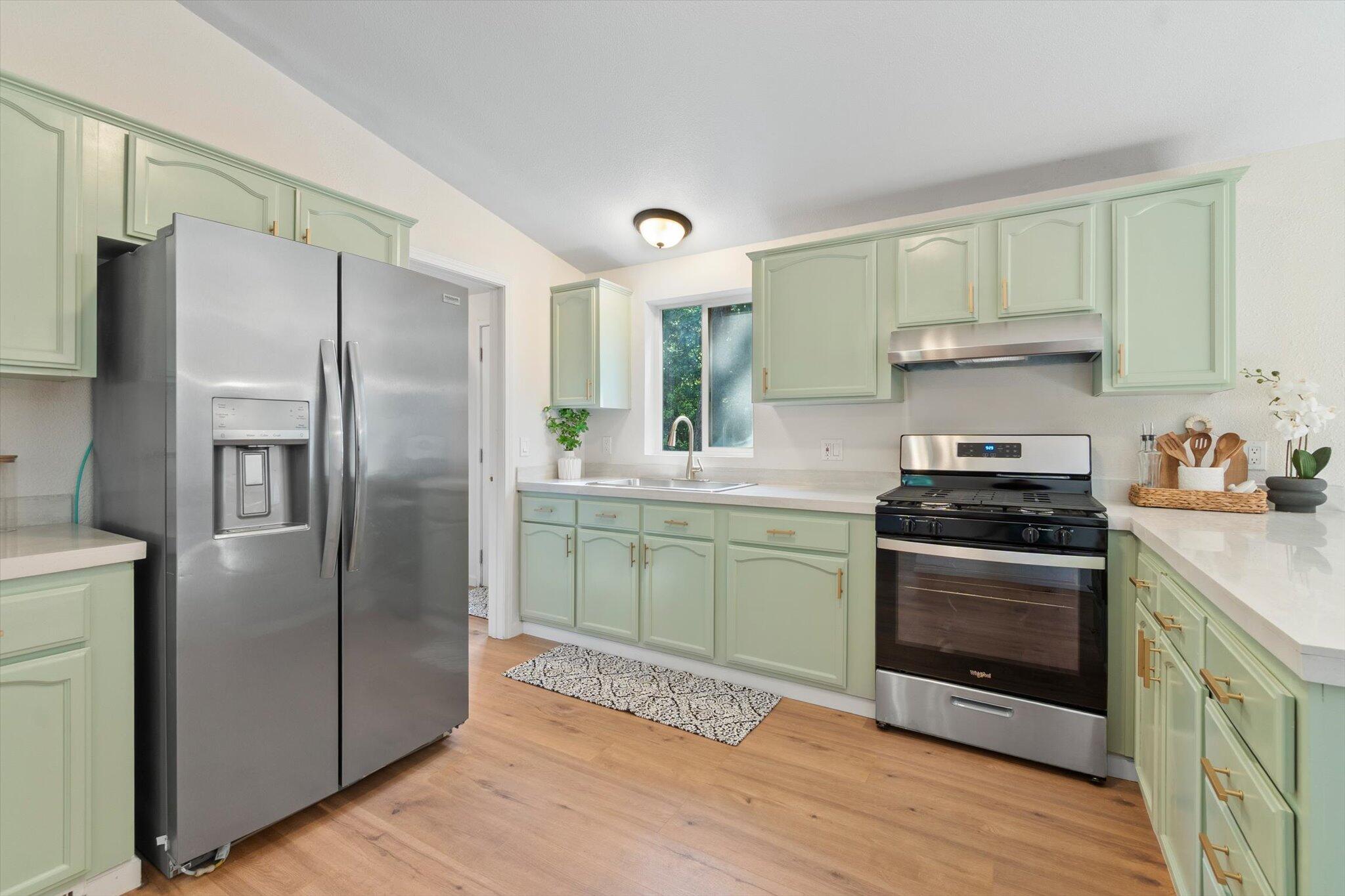 7727 Pegnan Road Shingletown, CA 96088 - Photo 14 of 44 11-BiggerFlow Real Estate Media-11