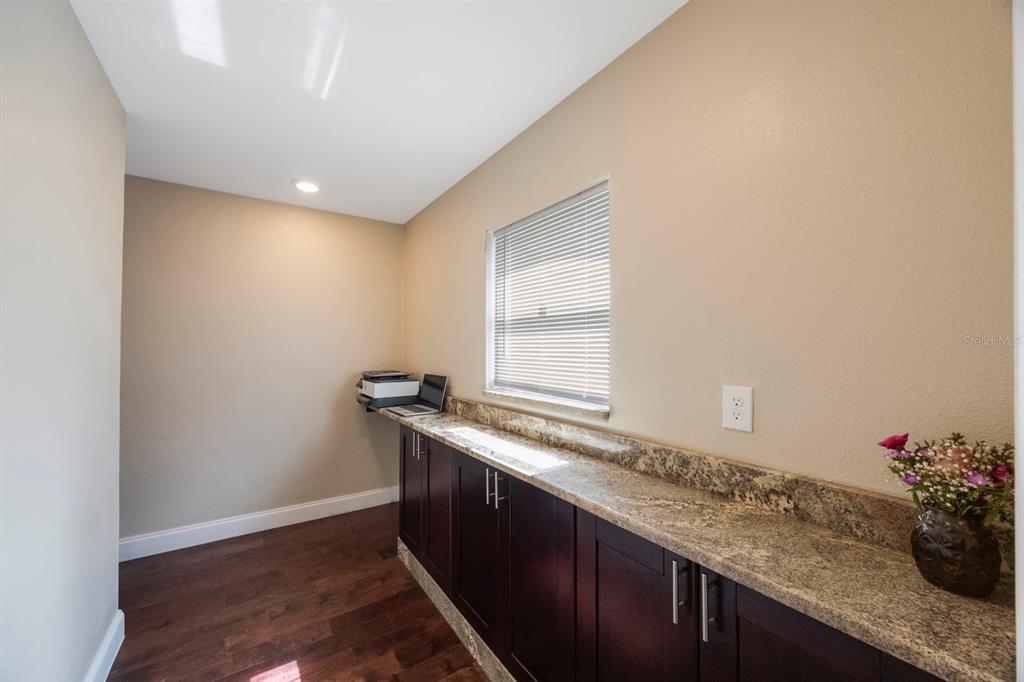 3336 20th Avenue Southwest Largo, FL 33774 - Photo 13 of 37