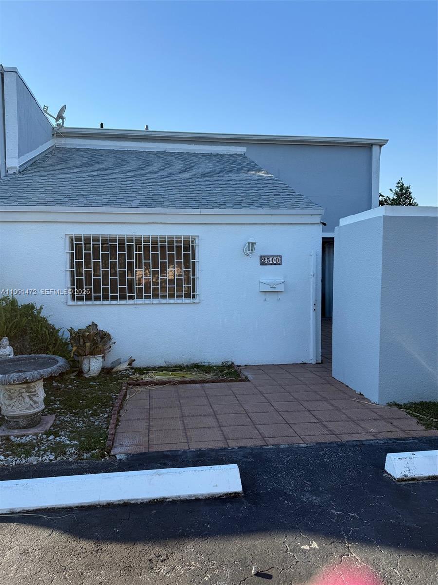 2500 Southwest 122nd Court Miami, FL 33175 - Photo 2 of 19 a view of a backyard