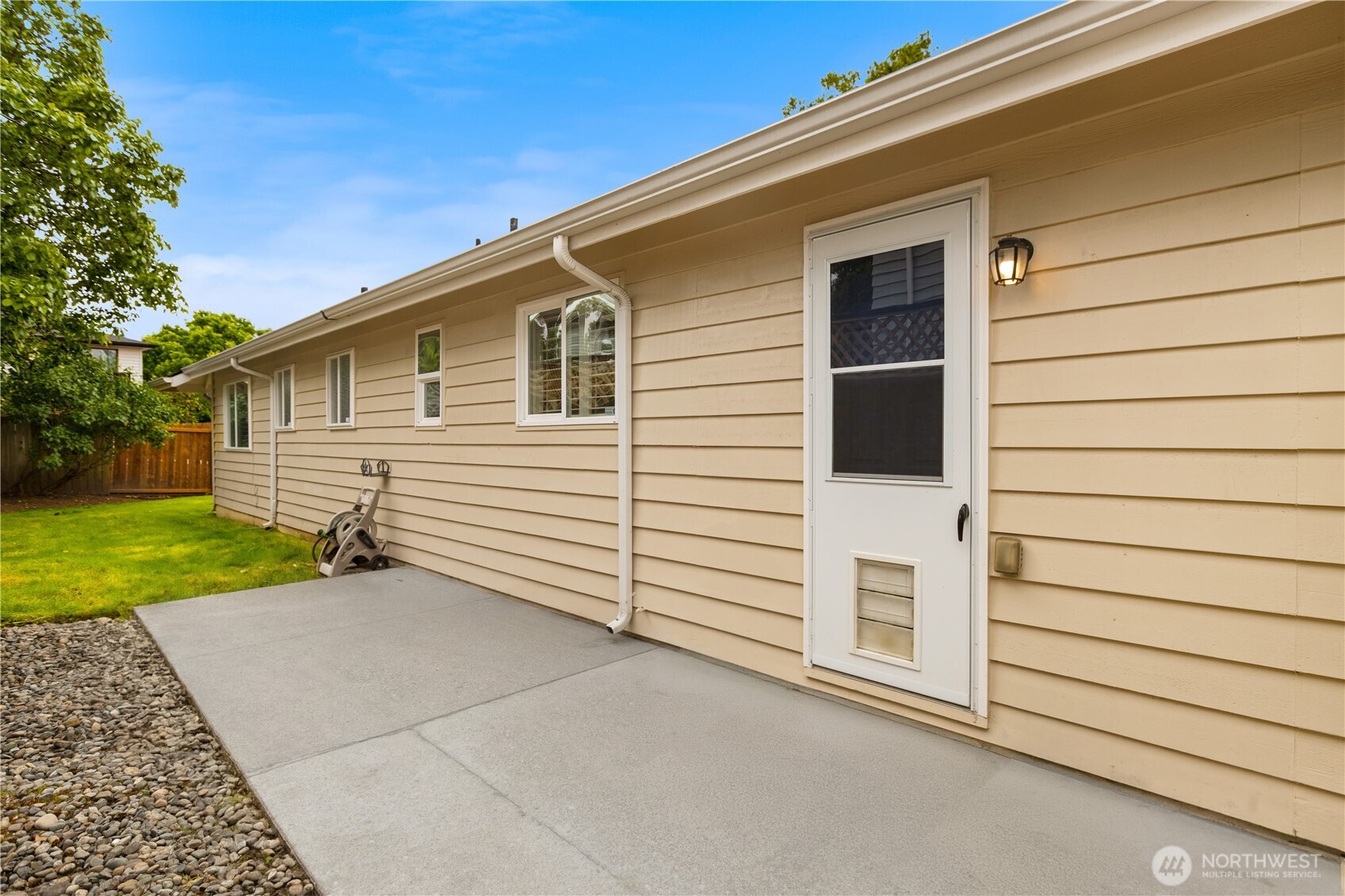 14518 112th Avenue Northeast Kirkland, WA 98034 - Photo 32 of 38