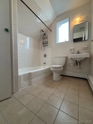 $2,500 | 30 Stuart Avenue, Unit 3, Norwalk, CT 06850