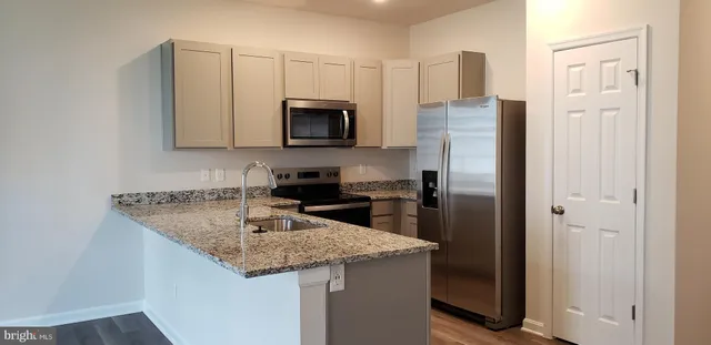 $1,600 | 208 Caterpillar Drive, Luray, VA 22835