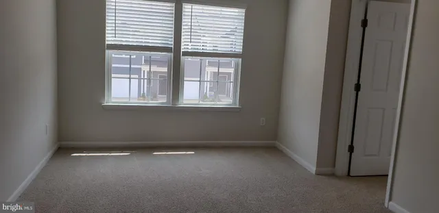 $1,600 | 208 Caterpillar Drive, Luray, VA 22835