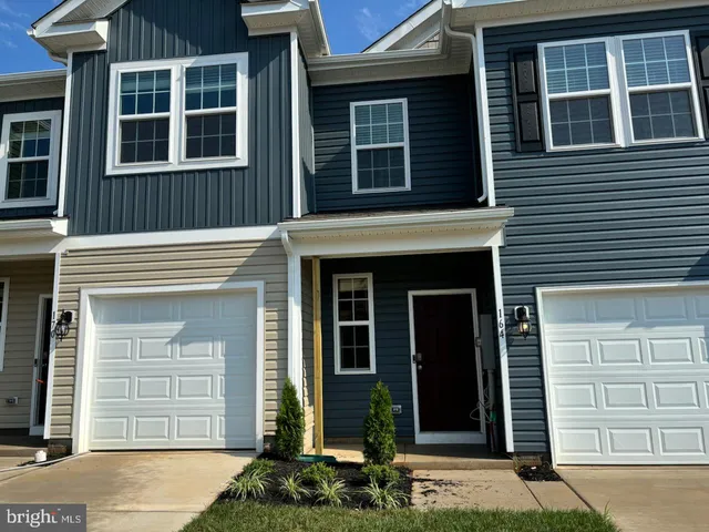 $1,600 | 208 Caterpillar Drive, Luray, VA 22835