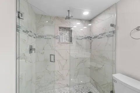 $699,000 | 7768 Lakeside Boulevard, Unit 533, Boca Raton, FL 33434
