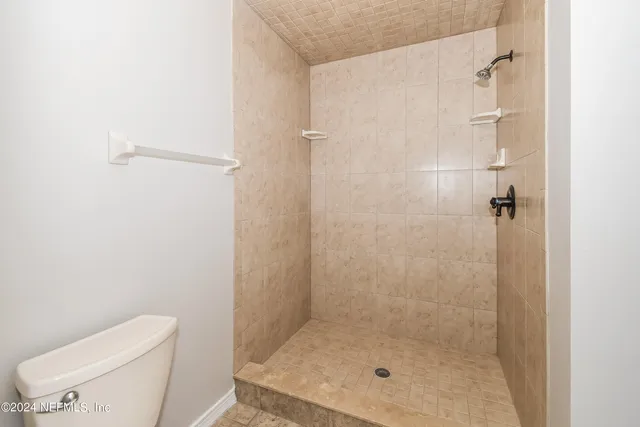 $1,795 | 10450 McGirts Creek Drive, Jacksonville, FL 32221