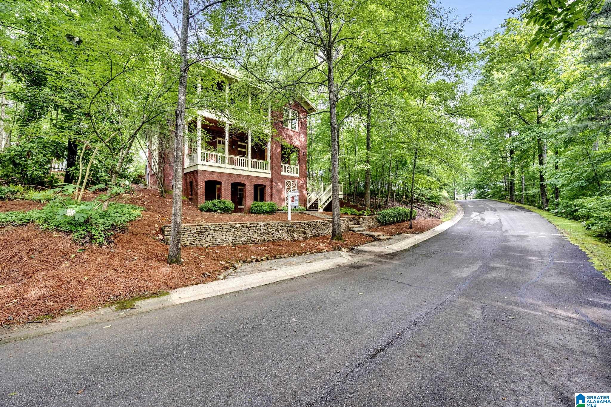 84 Oak Circle Hayden, AL 35079 - Photo 2 of 47
