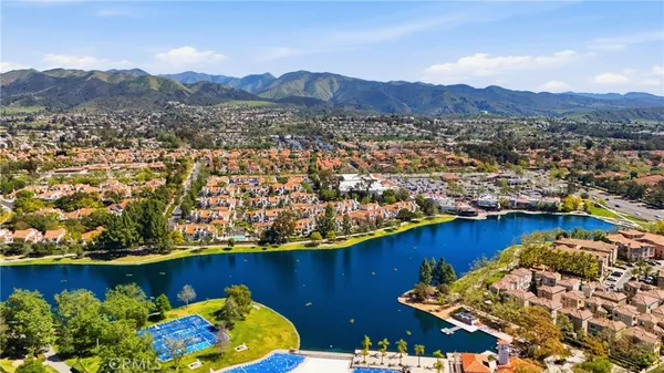 $825,000 | 46 Calle De Los Ninos, Rancho Santa Margarita, CA 92688