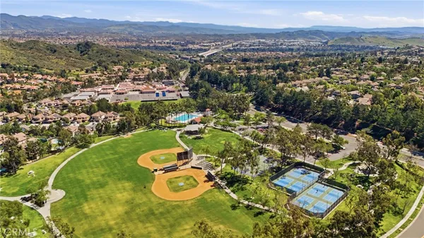 $825,000 | 46 Calle De Los Ninos, Rancho Santa Margarita, CA 92688