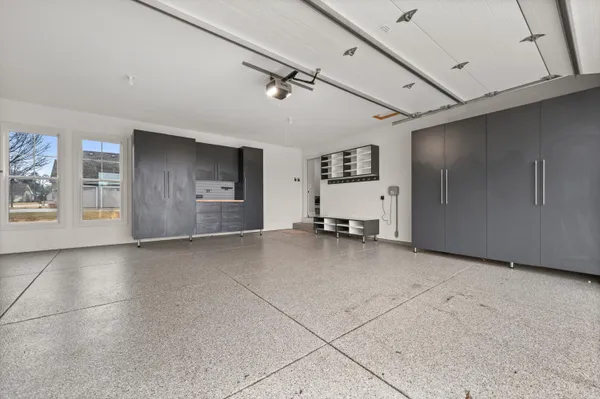 $999,900 | W248-n2151 Kettle Cove Court, Pewaukee, WI 53072