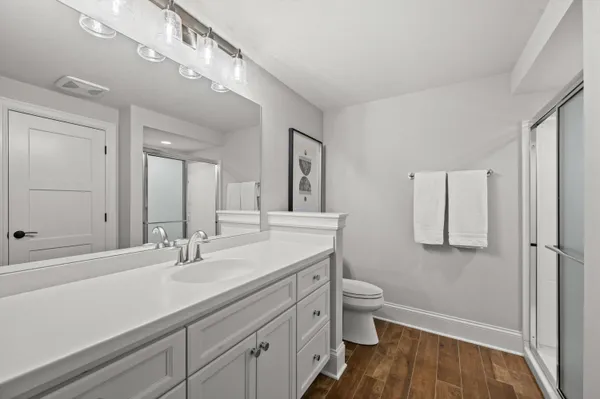 $999,900 | W248-n2151 Kettle Cove Court, Pewaukee, WI 53072