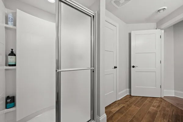 $999,900 | W248-n2151 Kettle Cove Court, Pewaukee, WI 53072