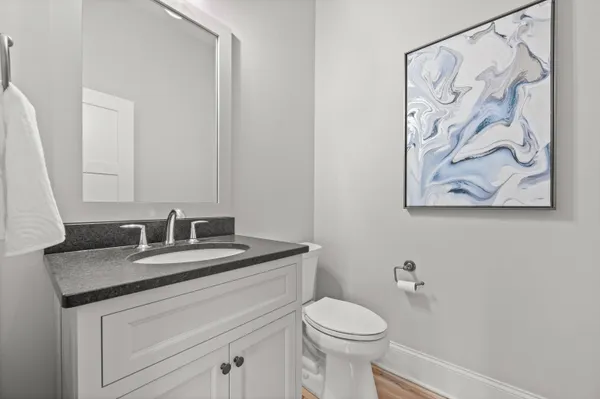 $999,900 | W248-n2151 Kettle Cove Court, Pewaukee, WI 53072