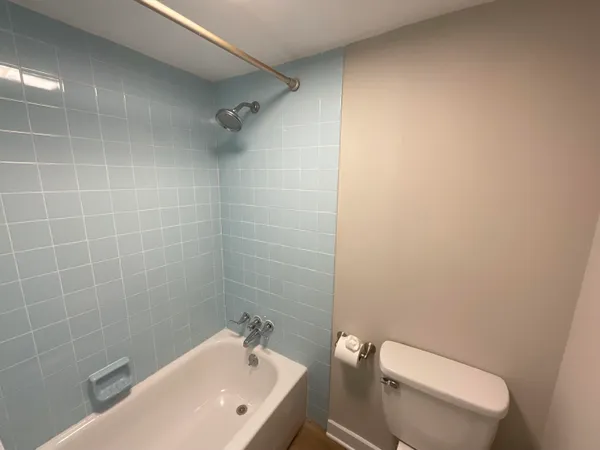 $1,995 | 14 Lockwood Drive, Unit 5L, Charleston, SC 29401