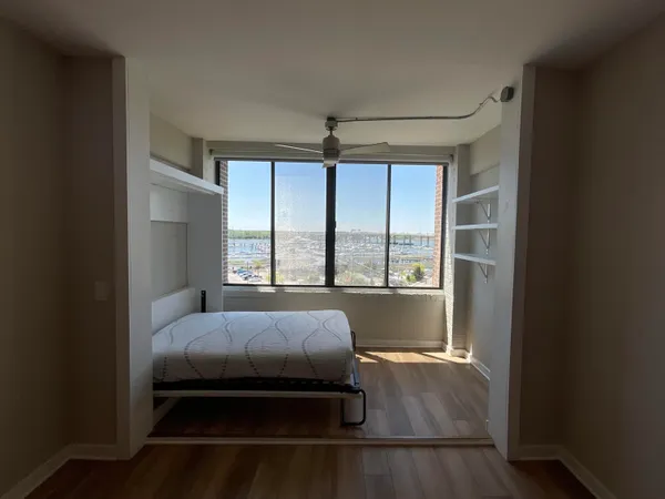 $1,995 | 14 Lockwood Drive, Unit 5L, Charleston, SC 29401