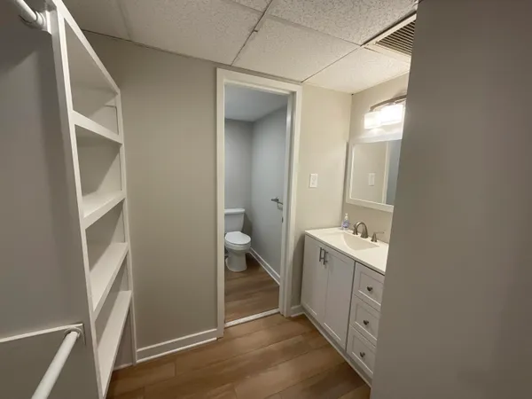 $1,995 | 14 Lockwood Drive, Unit 5L, Charleston, SC 29401