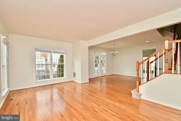 $3,200 | 5027 Village Fountain Place, Centreville, VA 20120