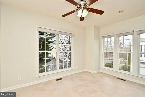$3,200 | 5027 Village Fountain Place, Centreville, VA 20120