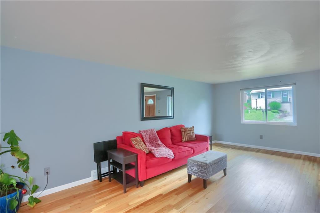 1132 O'Block Road Pittsburgh, PA 15239 - Photo 6 of 33