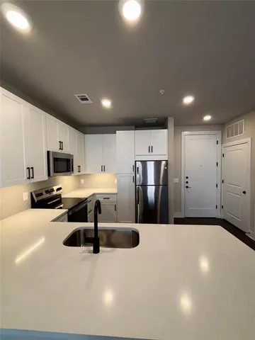 $1,530 | 111 Town Place, Unit 3840, Fairview, TX 75069