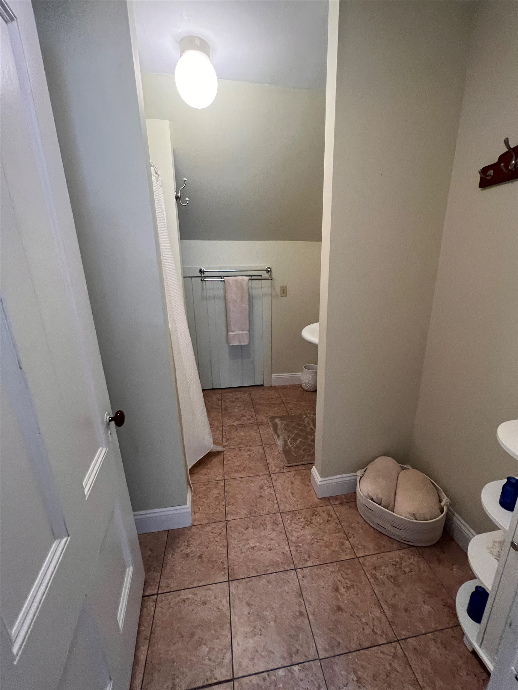 2 Emery Lane Stratham, NH 03885 - Photo 16 of 40 Gallery Image 16