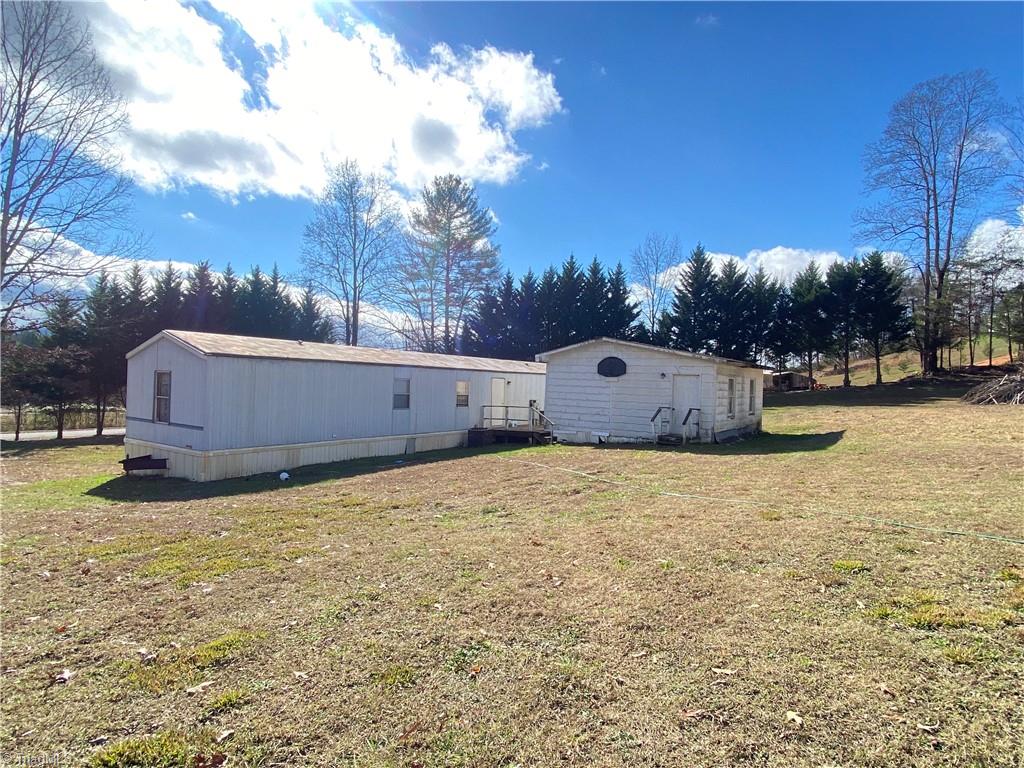 132 Johnson Caldwell Road Boomer, NC 28606 - Photo 3 of 23 Gallery Image 3