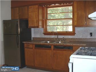 1022 Alvine Road Elmer, NJ 08318 - Photo 5 of 11 Kitchen