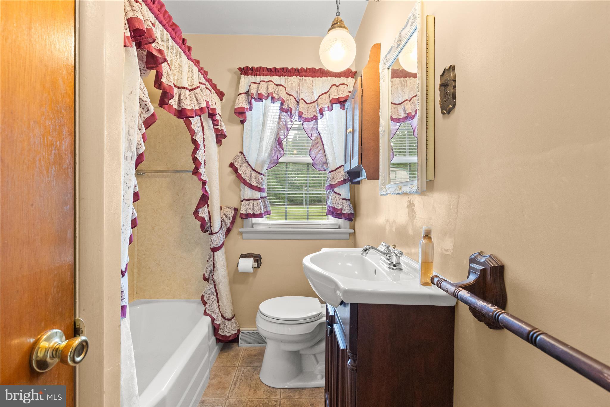 2312 Church Road York, PA 17408 - Photo 20 of 38