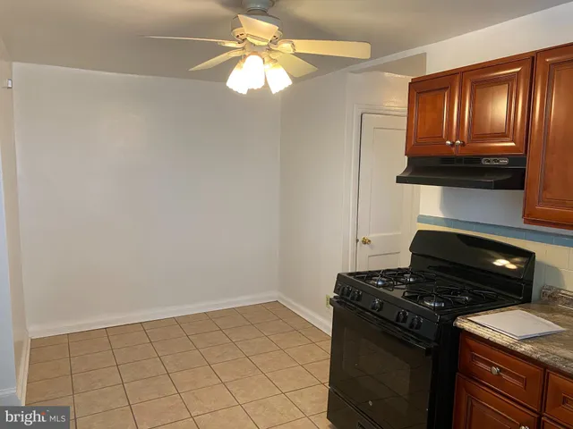 $1,400 | 6434 Oxford Avenue, Unit 2, Philadelphia, PA 19111