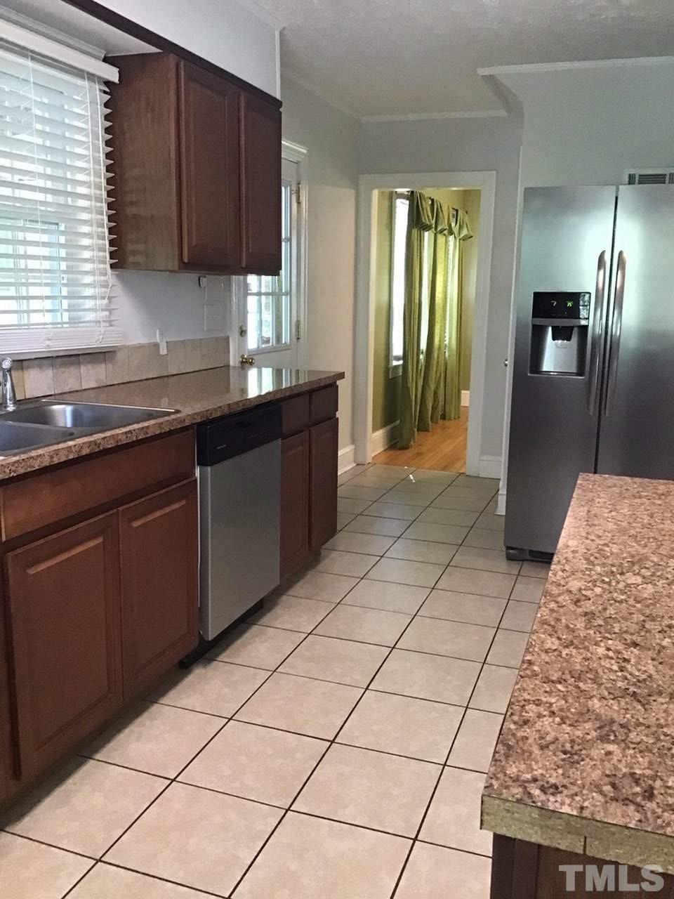 650 Oxford Road Roxboro, NC 27573 - Photo 8 of 23