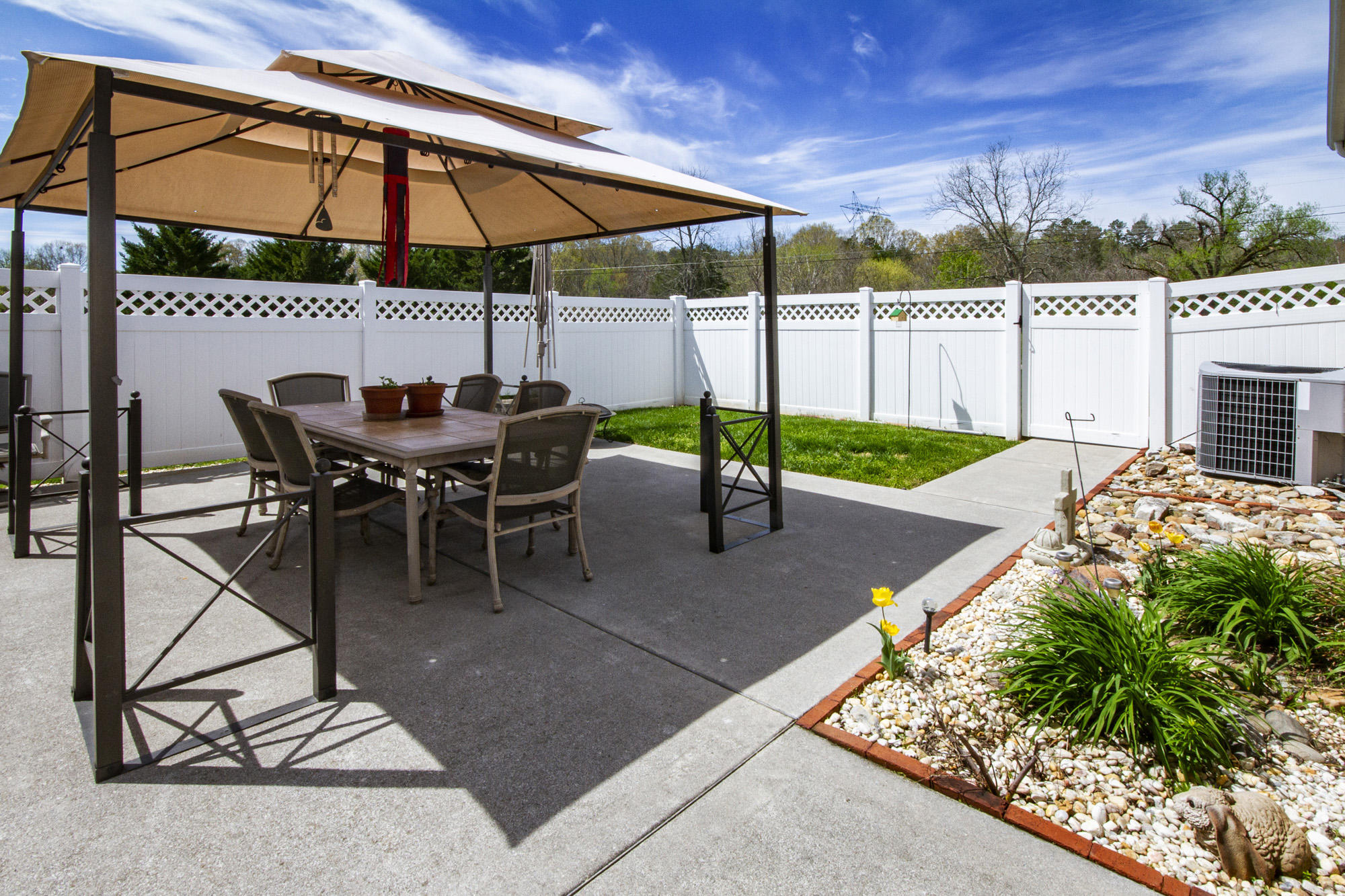 136 Fallberry Street Oak Ridge, TN 37830 - Photo 3 of 33 Rear patio with privacy fence
