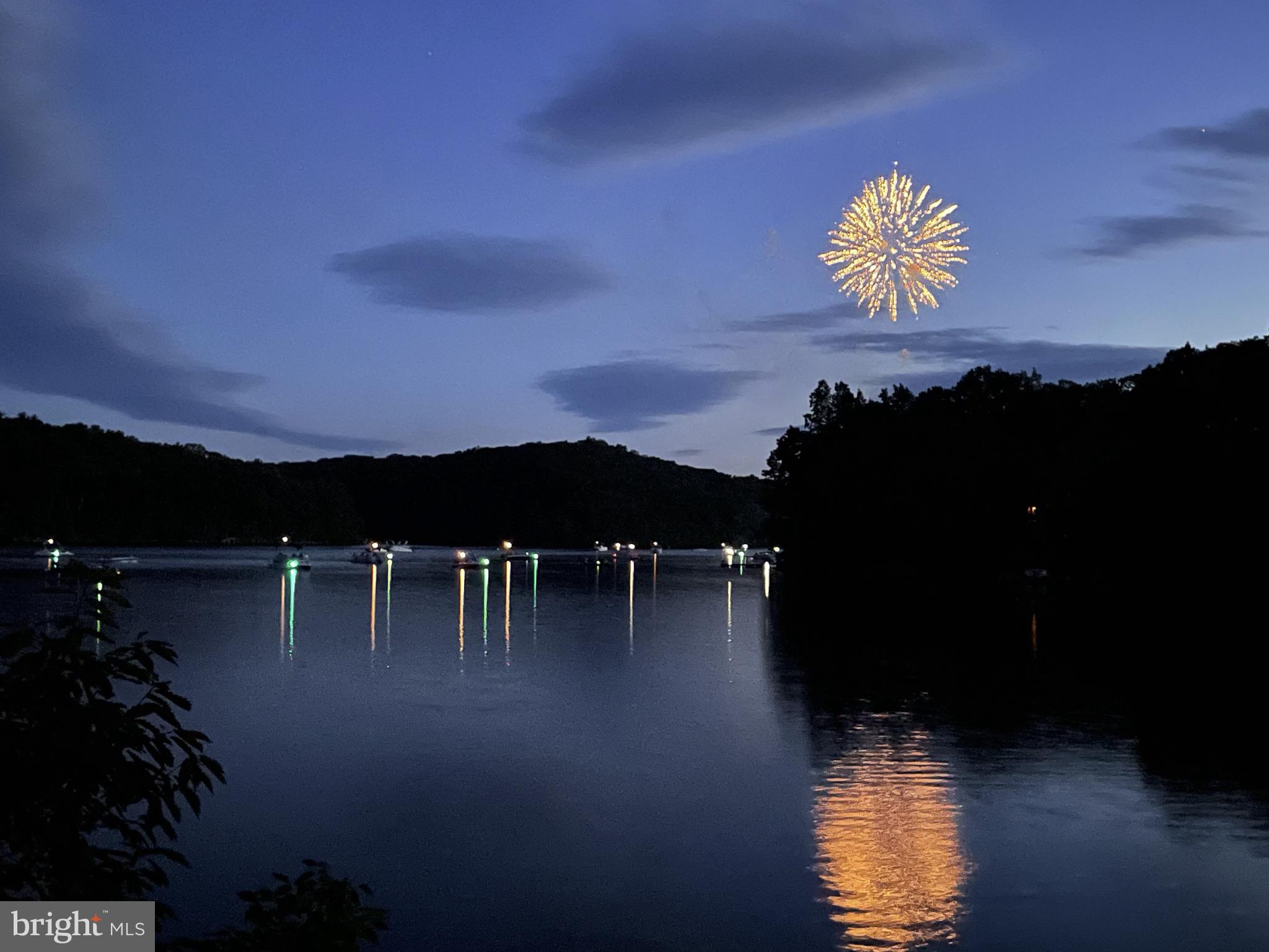 233 Sunset Circle Cross Junction, VA 22625 - Photo 2 of 46 July 4th Fireworks FROM YOUR DOCK at Lake Holiday
