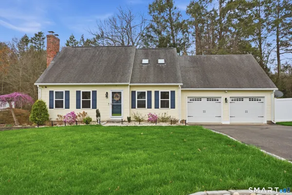 $425,000 | 35 Kimberly Drive, Enfield, CT 06082