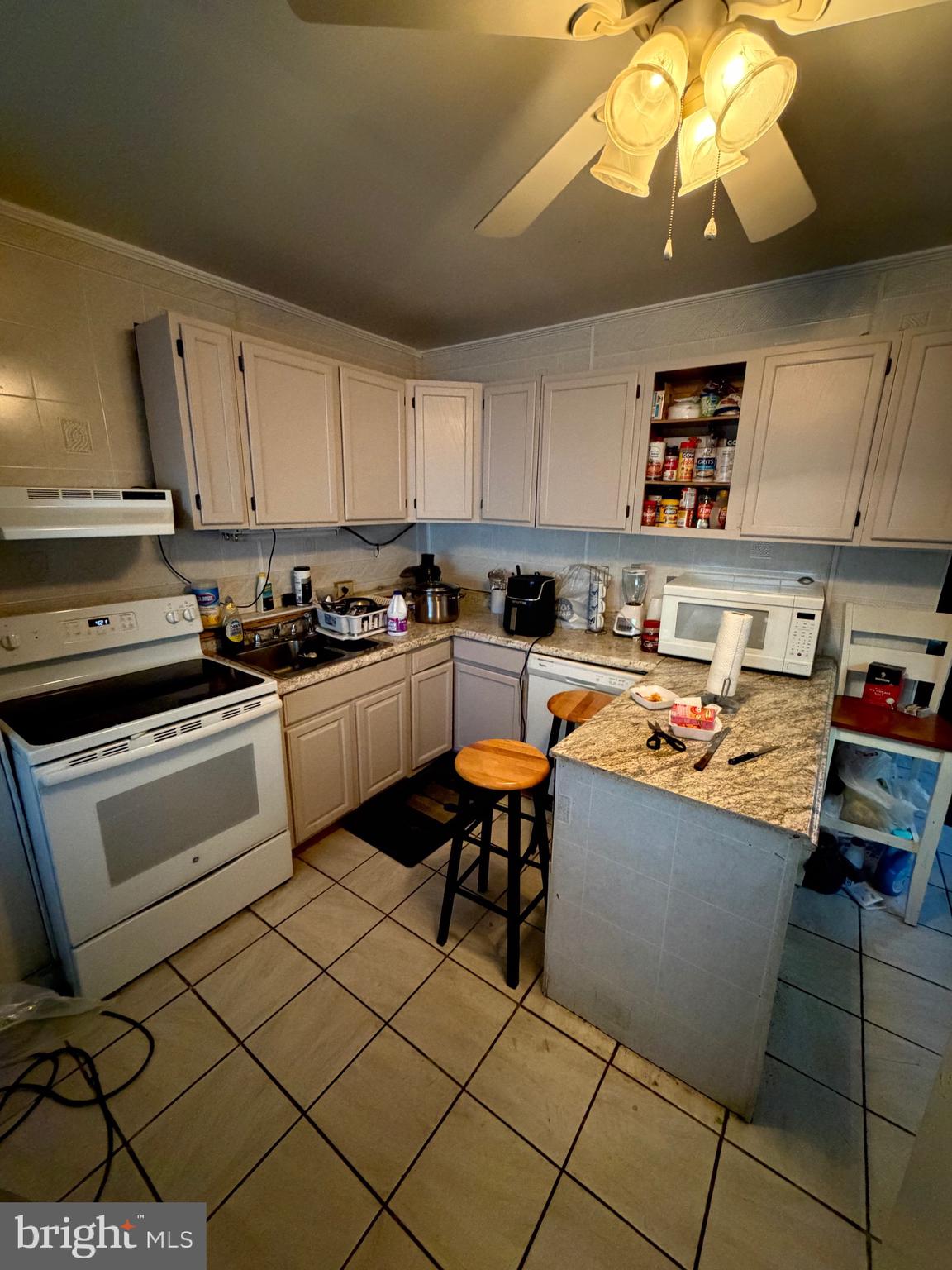 735 North 9th Street Reading, PA 19604 - Photo 10 of 23