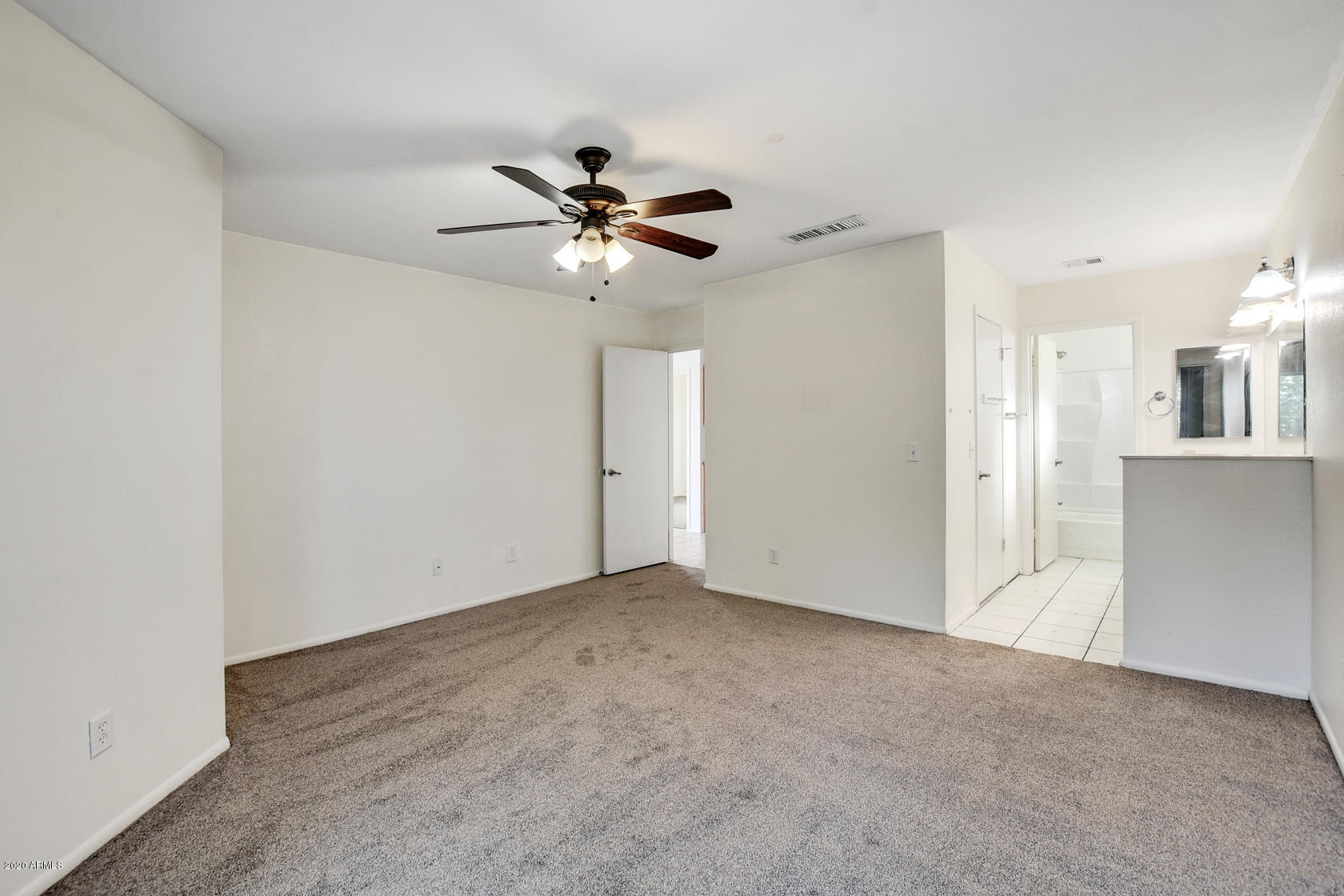 1738 East Carter Road Phoenix, AZ 85042 - Photo 17 of 35 18-Master Bedroom