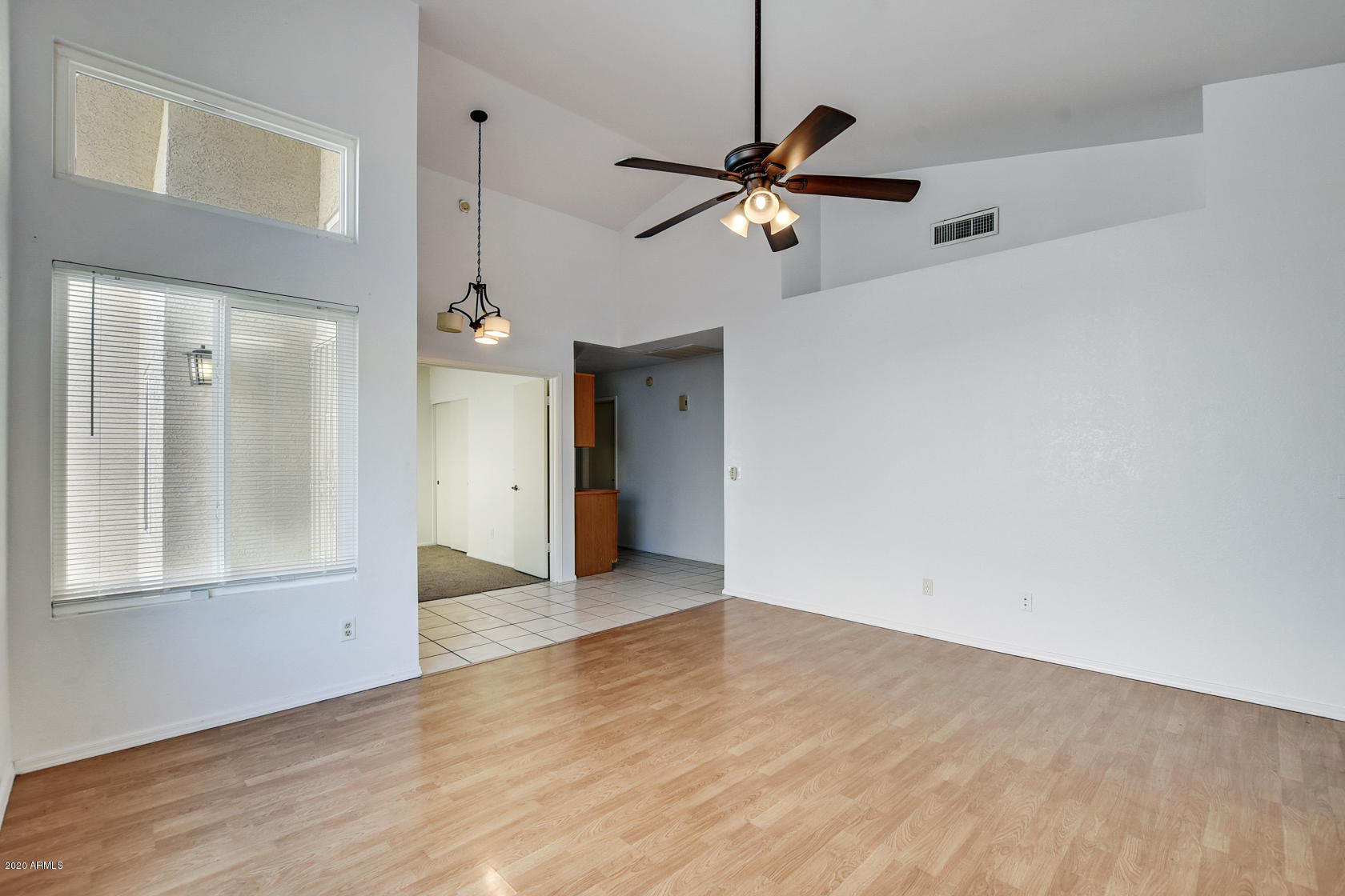 1738 East Carter Road Phoenix, AZ 85042 - Photo 8 of 35 7-Great Room