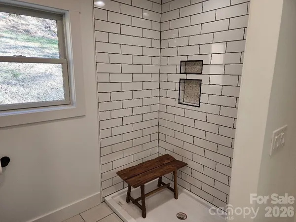 $559,000 | 24 Salt, Burnsville, NC 28714