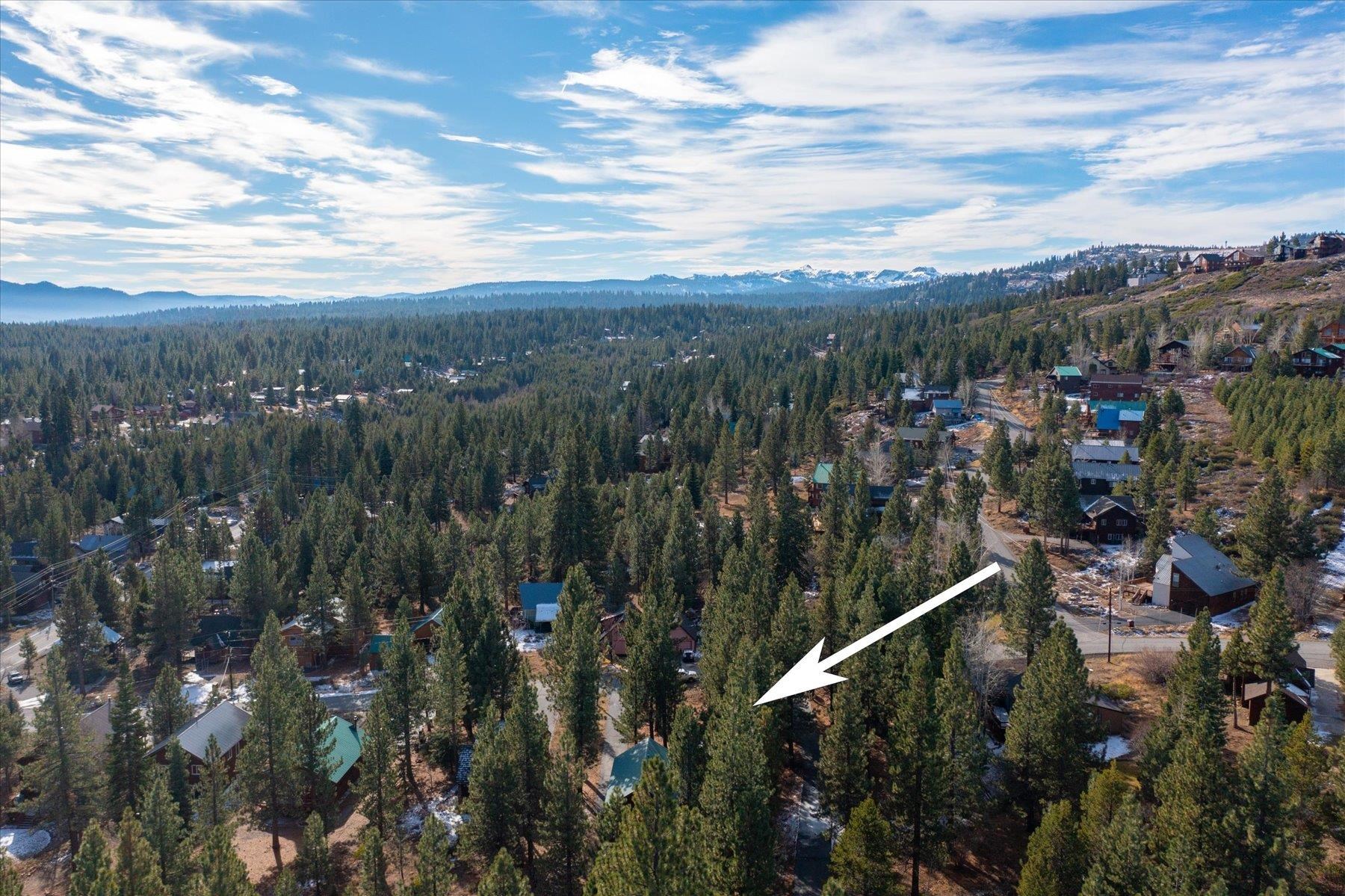 14236 Wolfgang Road Truckee, CA 96161 - Photo 19 of 21 a view of a city