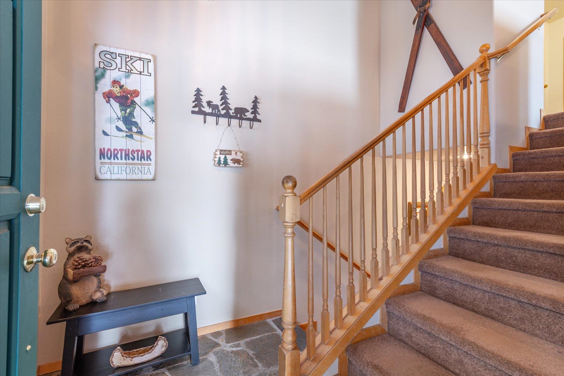 14236 Wolfgang Road Truckee, CA 96161 - Photo 2 of 21 a view of entryway and hall with wooden floor