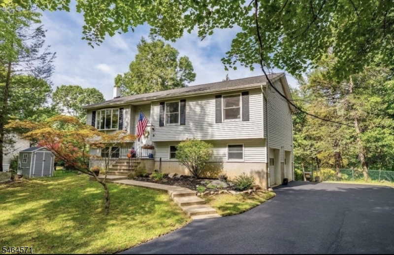 6 Upper Notch Road Vernon, NJ 07461 - Photo 1 of 32 Gallery Image 1