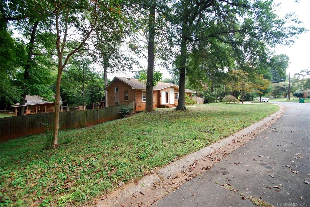 3929 Rockfern Road Charlotte, NC 28217 - Photo 3 of 23 Gallery Image 3