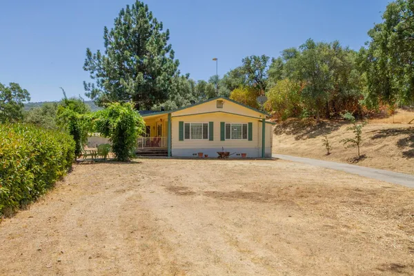$271,800 | 46424 Baldpate Lane, Squaw Valley, CA 93675