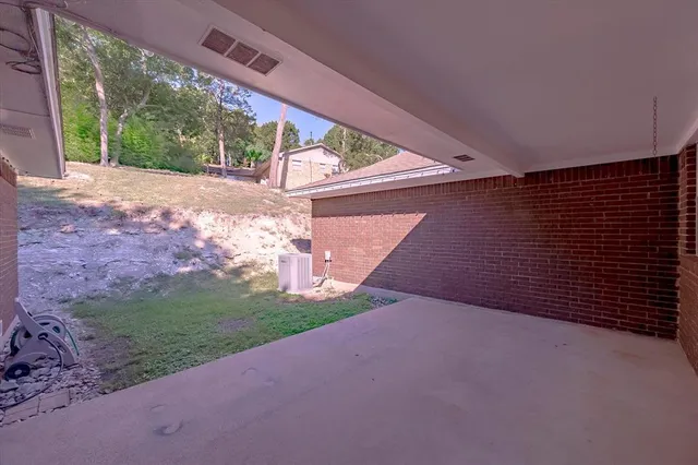 $2,500 | 1231 Bow Creek Drive, Duncanville, TX 75116