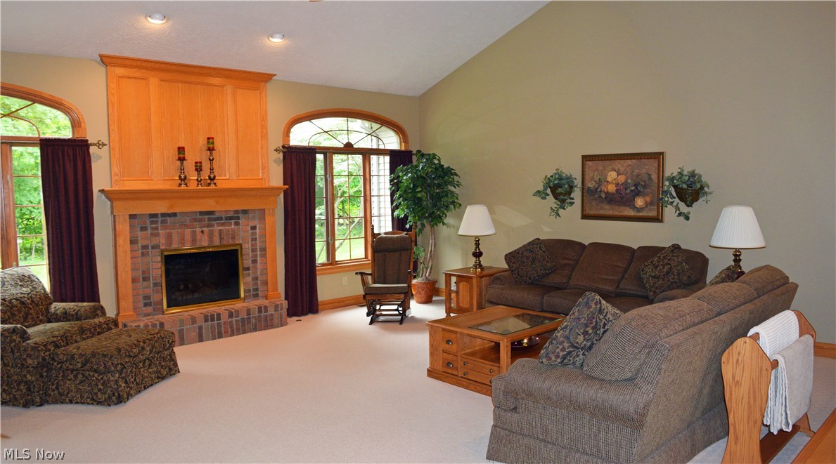 9180 White Oak Road Willoughby, OH 44094 - Photo 3 of 25