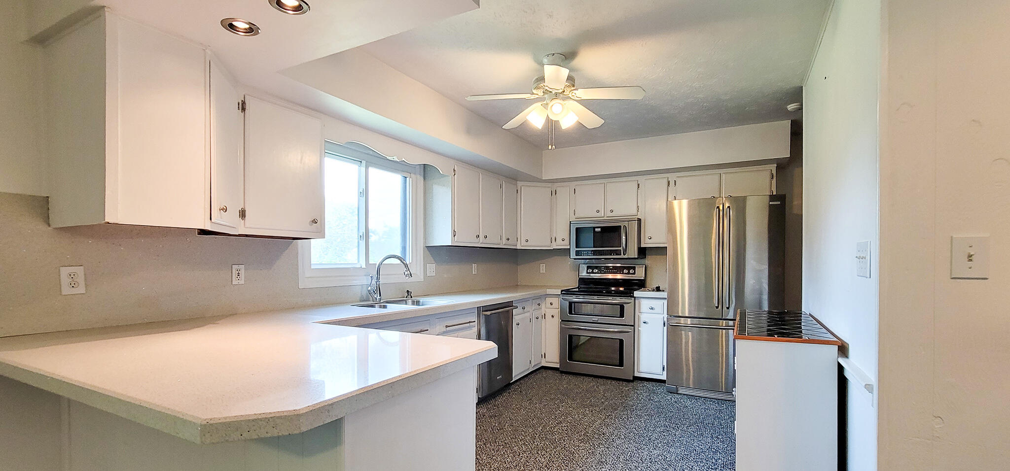 1519 Gaidry Road Lexington, KY 40505 - Photo 4 of 36 Kitchen