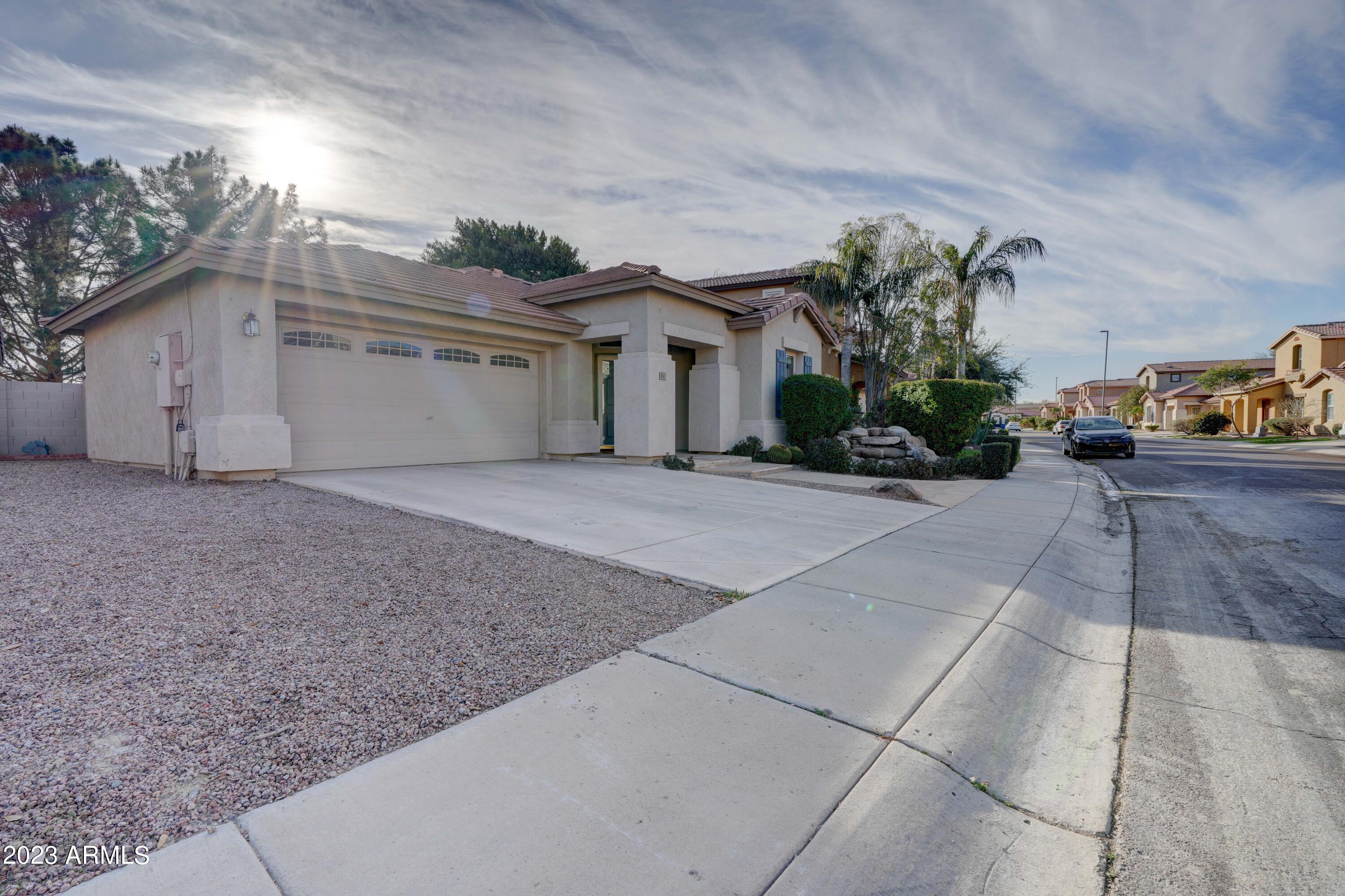 1743 South Rome Street Gilbert, AZ 85295 - Photo 4 of 35 1743 S Rome st-3